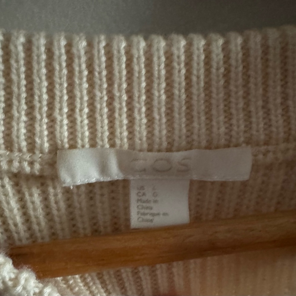 COS 
Cream Crew Neck Sweater (cream, wool) - Picture 6 of 7